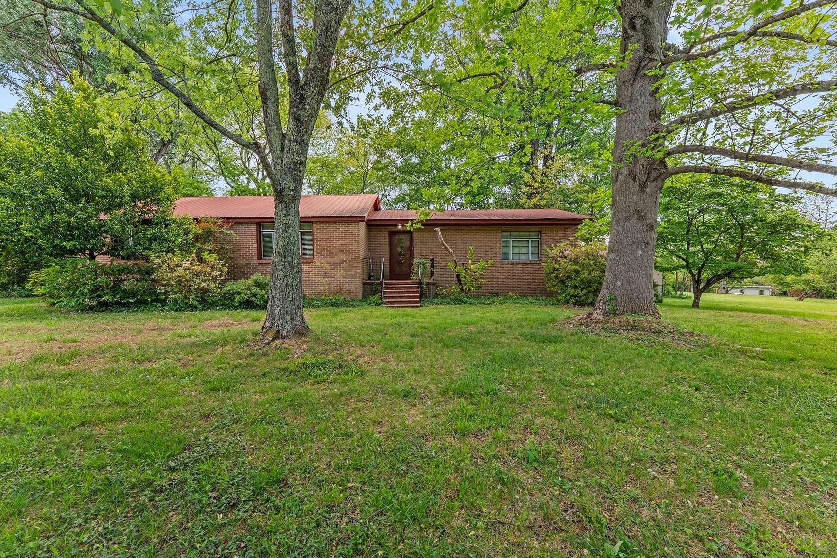 2.3 Acres of Land with Home for Sale in Winchester, Tennessee