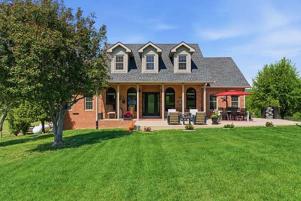 2 Acres of Land with Home for Sale in Gallatin, Tennessee