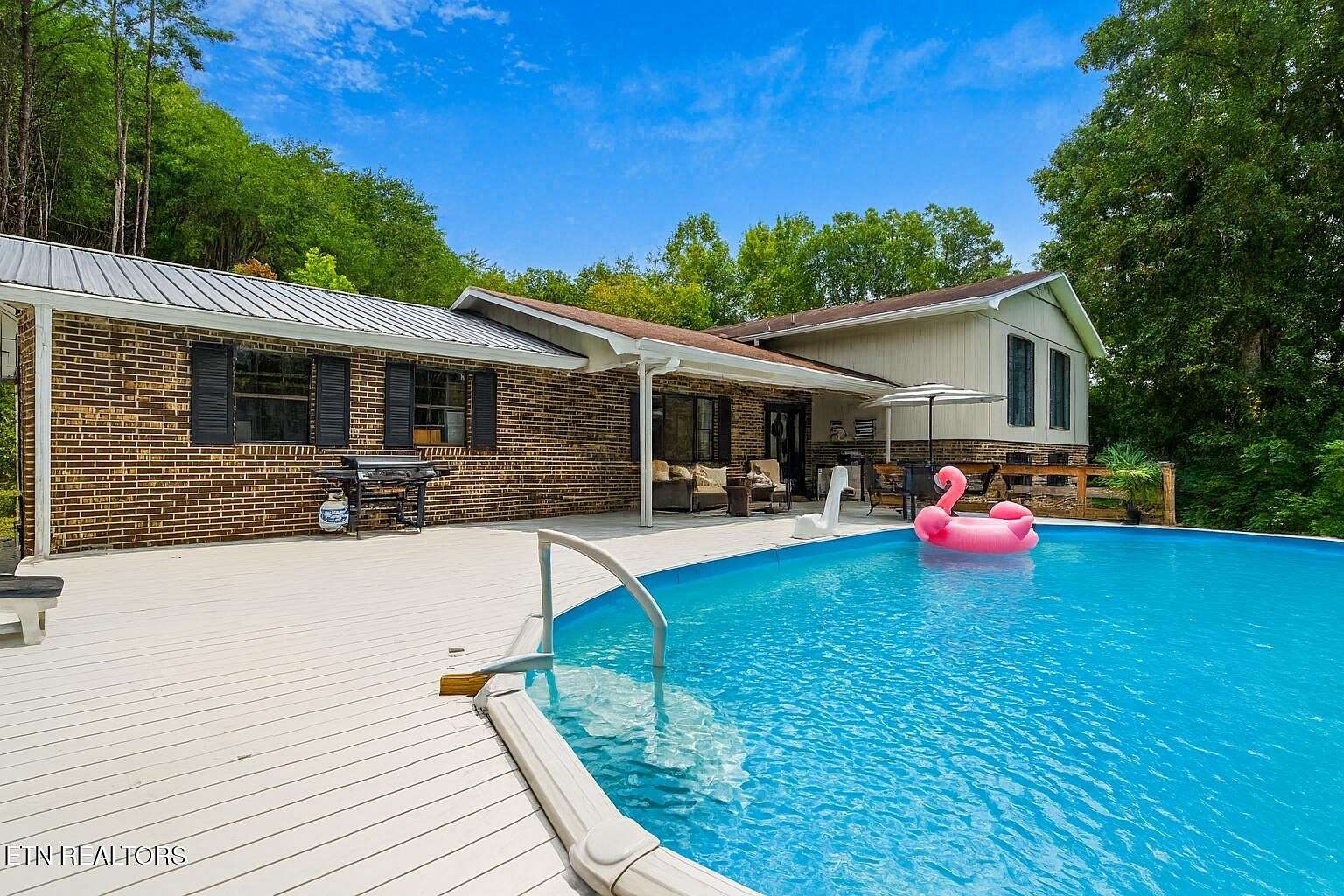 4 Acres of Land with Home for Sale in Knoxville, Tennessee