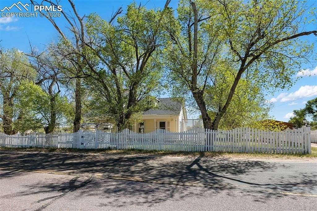 4.7 Acres of Land with Home for Sale in Fountain, Colorado