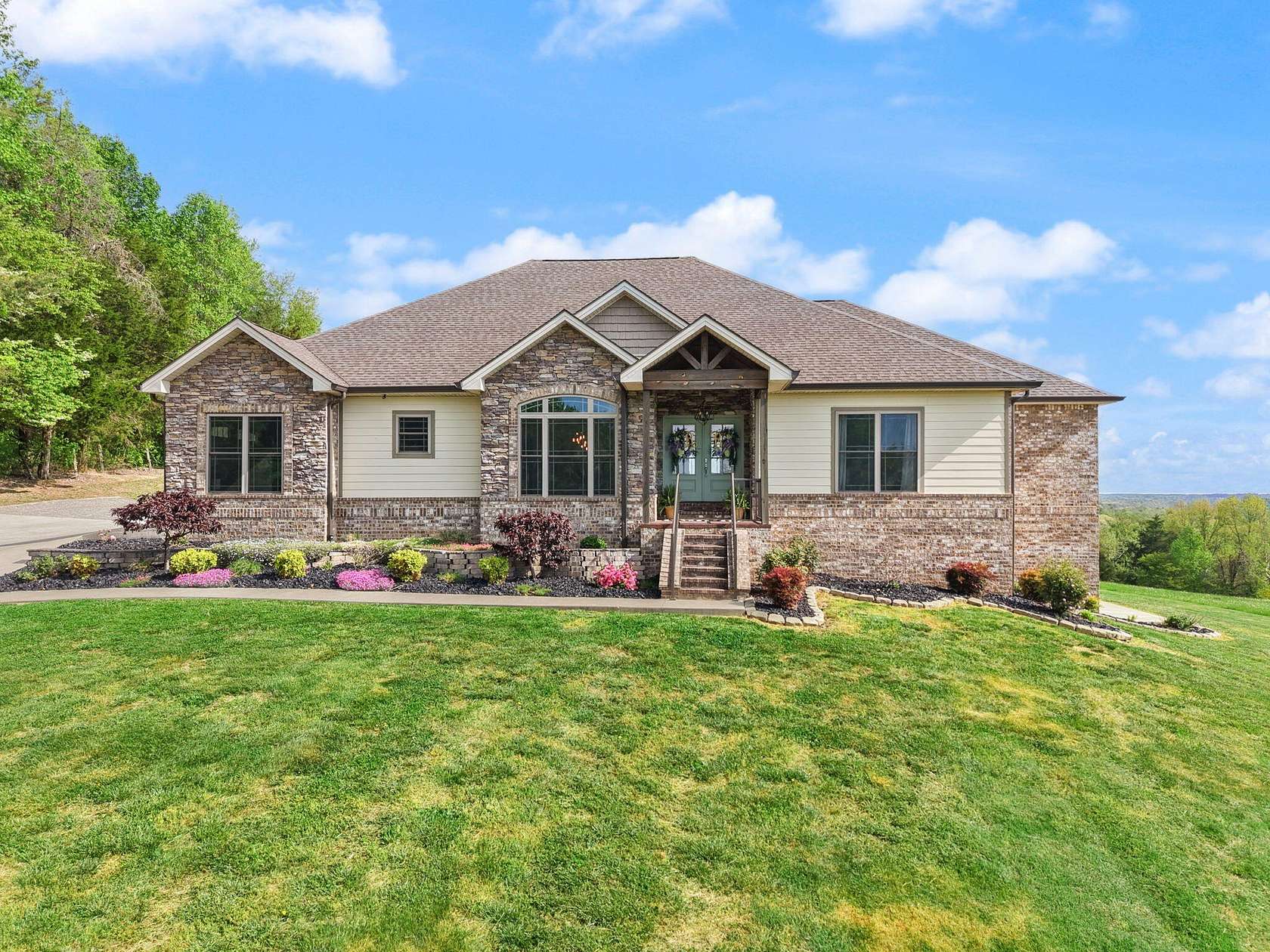 2.5 Acres of Land with Home for Sale in Science Hill, Kentucky