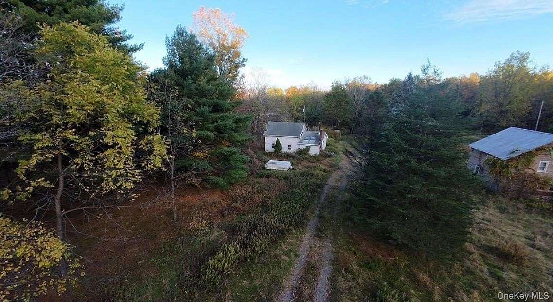 8.6 Acres of Land with Home for Sale in Accord, New York