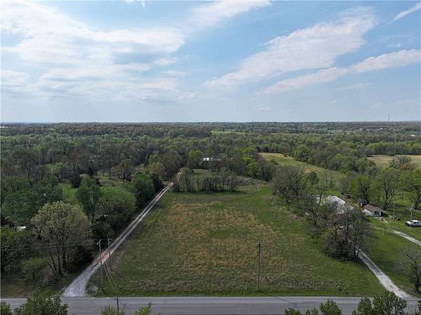 4 Acres of Land for Sale in Goodman, Missouri