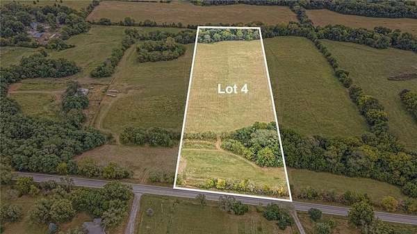 9 Acres of Residential Land for Sale in Holt, Missouri
