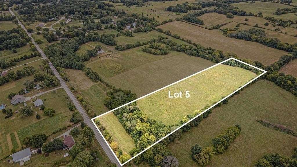 8 Acres of Residential Land for Sale in Holt, Missouri