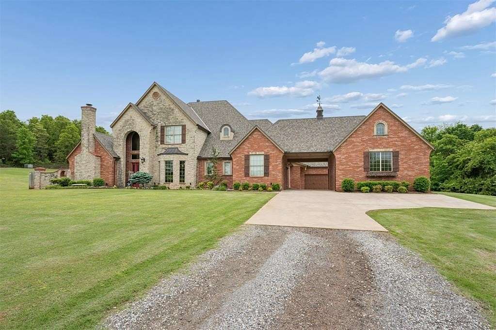 40 Acres of Land with Home for Sale in Choctaw, Oklahoma