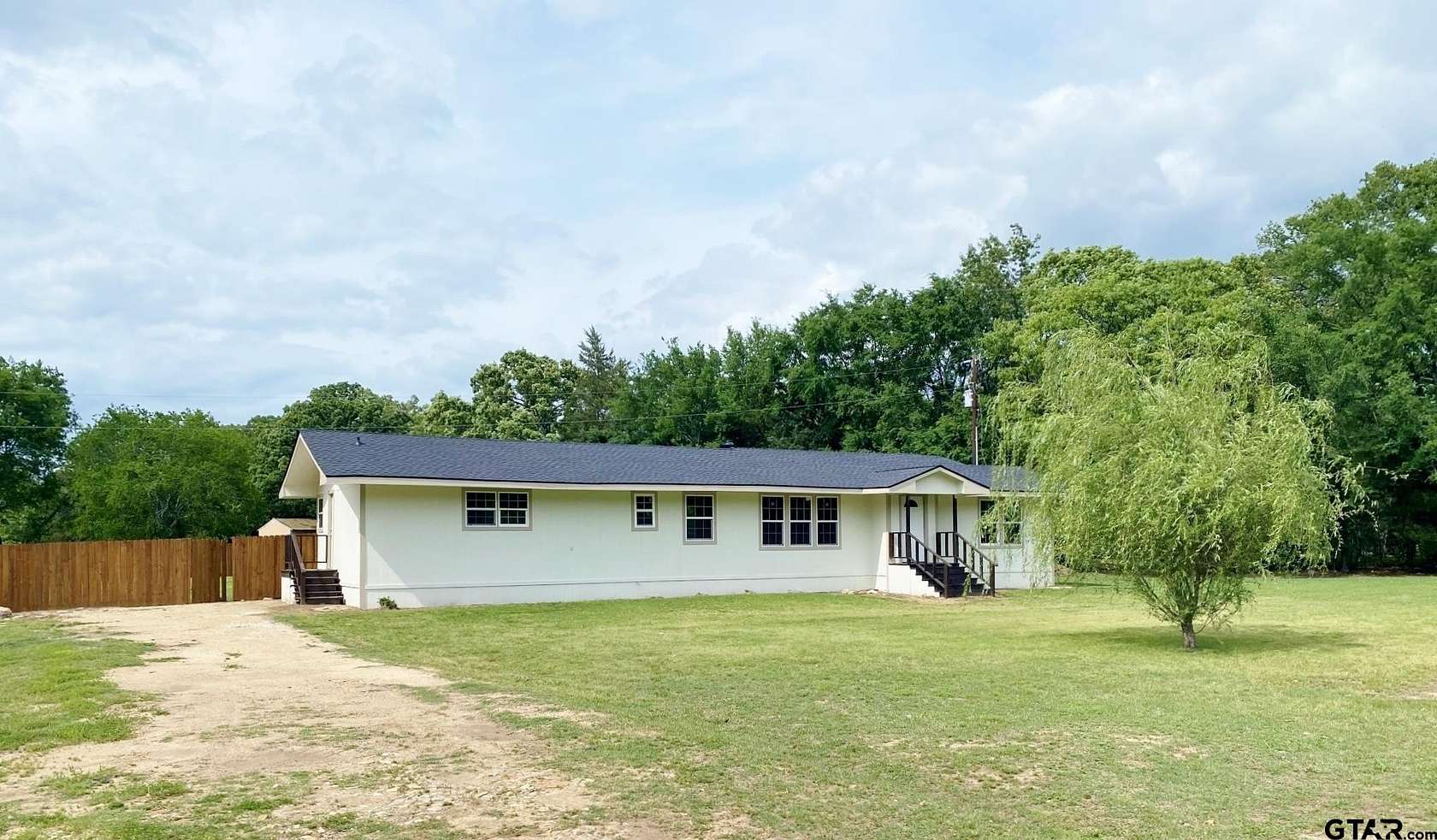 1.6 Acres of Land with Home for Sale in Mount Pleasant, Texas