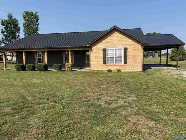 1.72 Acres of Land with Home for Sale in Crossville, Alabama
