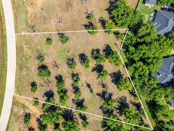 1.43 Acres of Residential Land for Sale in Granbury, Texas