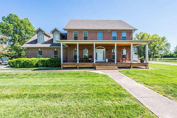 21.7 Acres of Land with Home for Sale in Smiths Grove, Kentucky