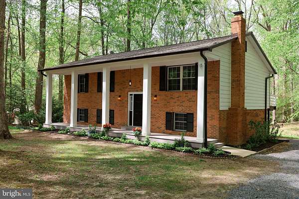 3 Acres of Land with Home for Sale in Mechanicsville, Maryland