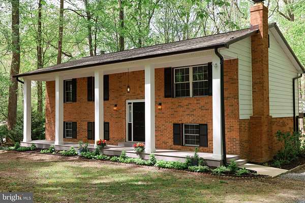3 Acres of Land with Home for Sale in Mechanicsville, Maryland
