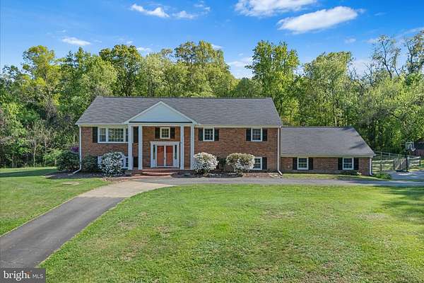 3.14 Acres of Land with Home for Sale in Leesburg, Virginia