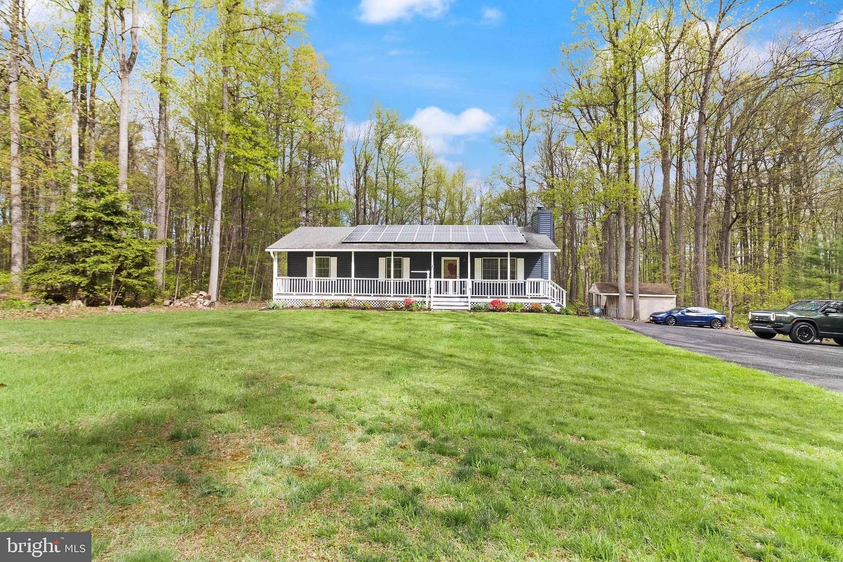 1.69 Acres of Land with Home for Sale in Linden, Virginia