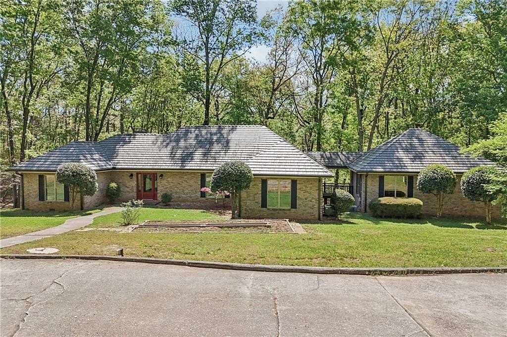 5 Acres of Residential Land for Sale in Johns Creek, Georgia