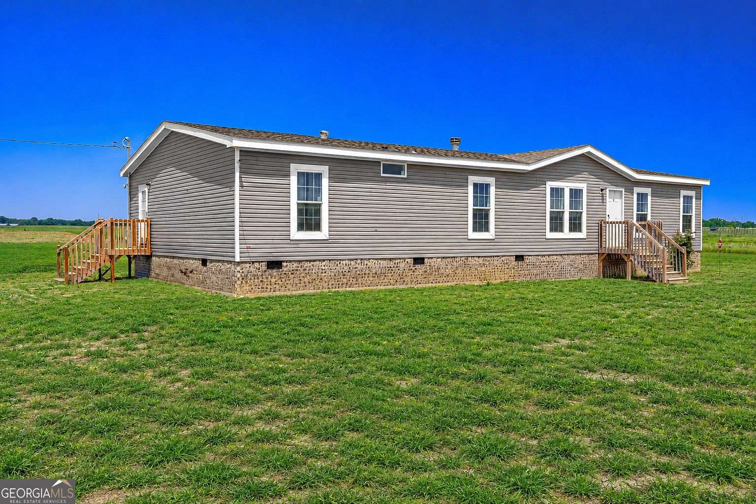 6.1 Acres of Land with Home for Sale in Comer, Georgia