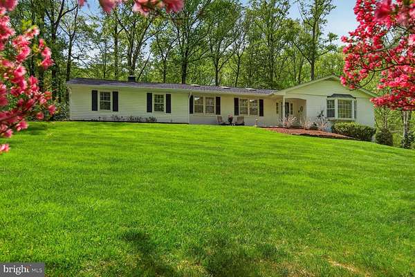 5 Acres of Land with Home for Sale in Fairfax Station, Virginia