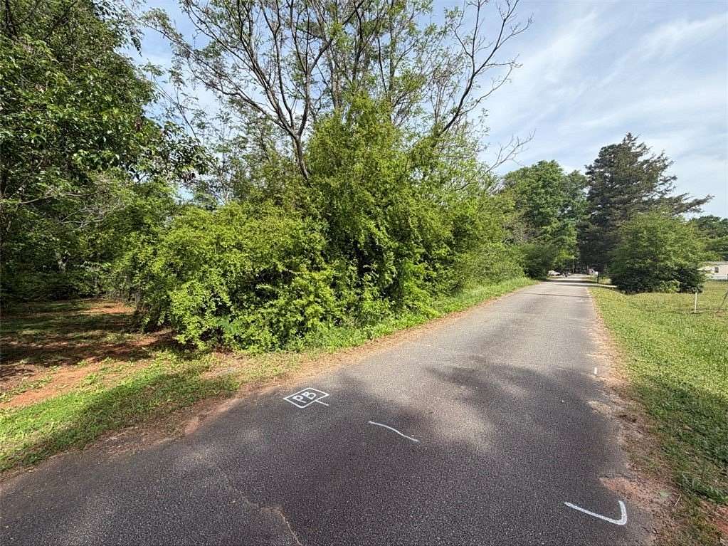 1 Acre of Land for Sale in Laurens, South Carolina