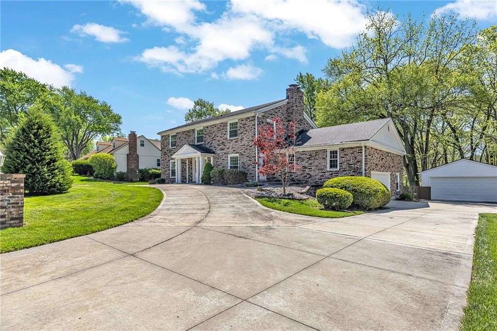 2 Acres of Land with Home for Sale in Liberty, Missouri