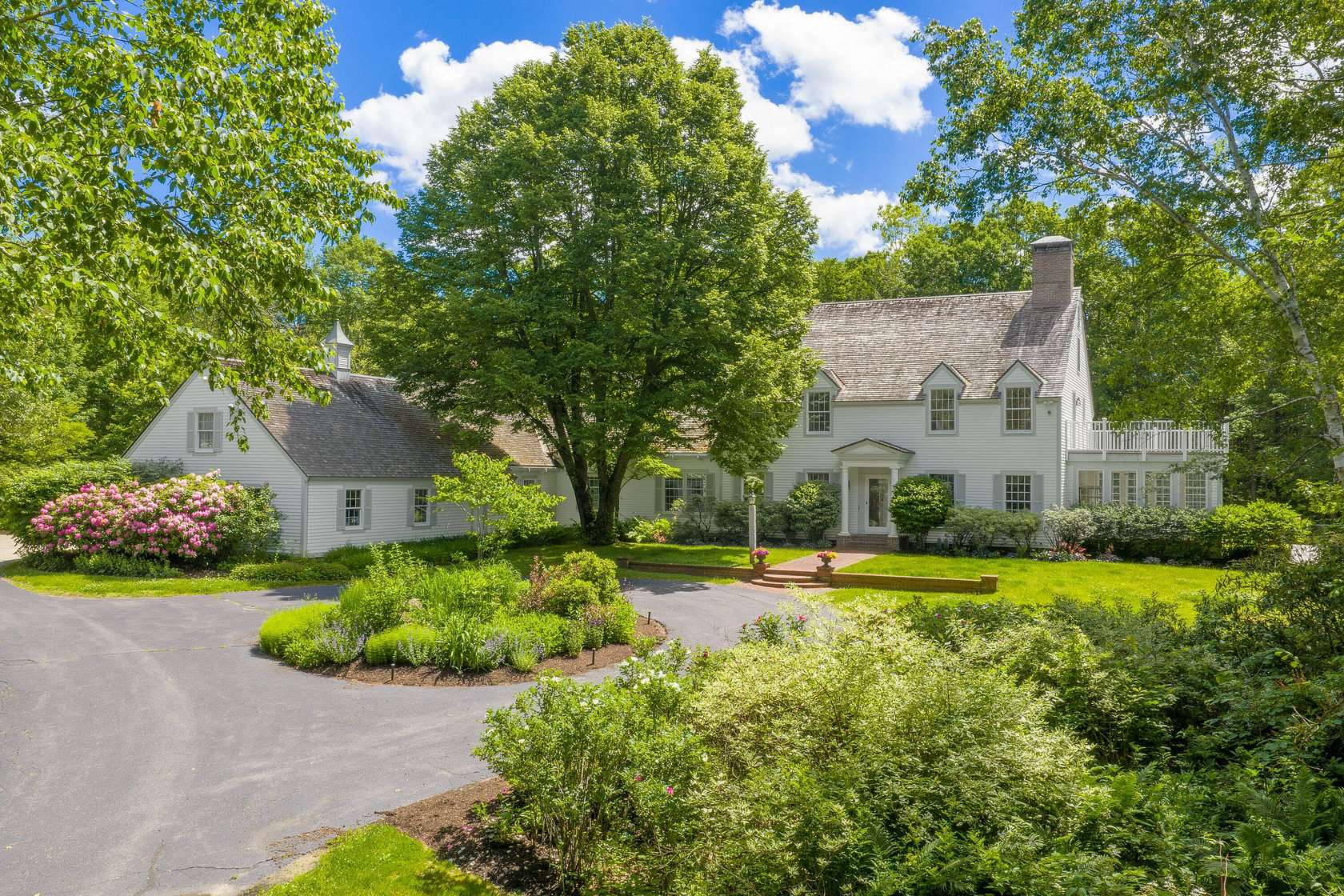 16.1 Acres of Land with Home for Sale in Cape Elizabeth, Maine