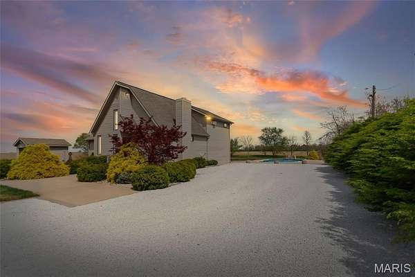 14.8 Acres of Land with Home for Sale in Jerseyville, Illinois