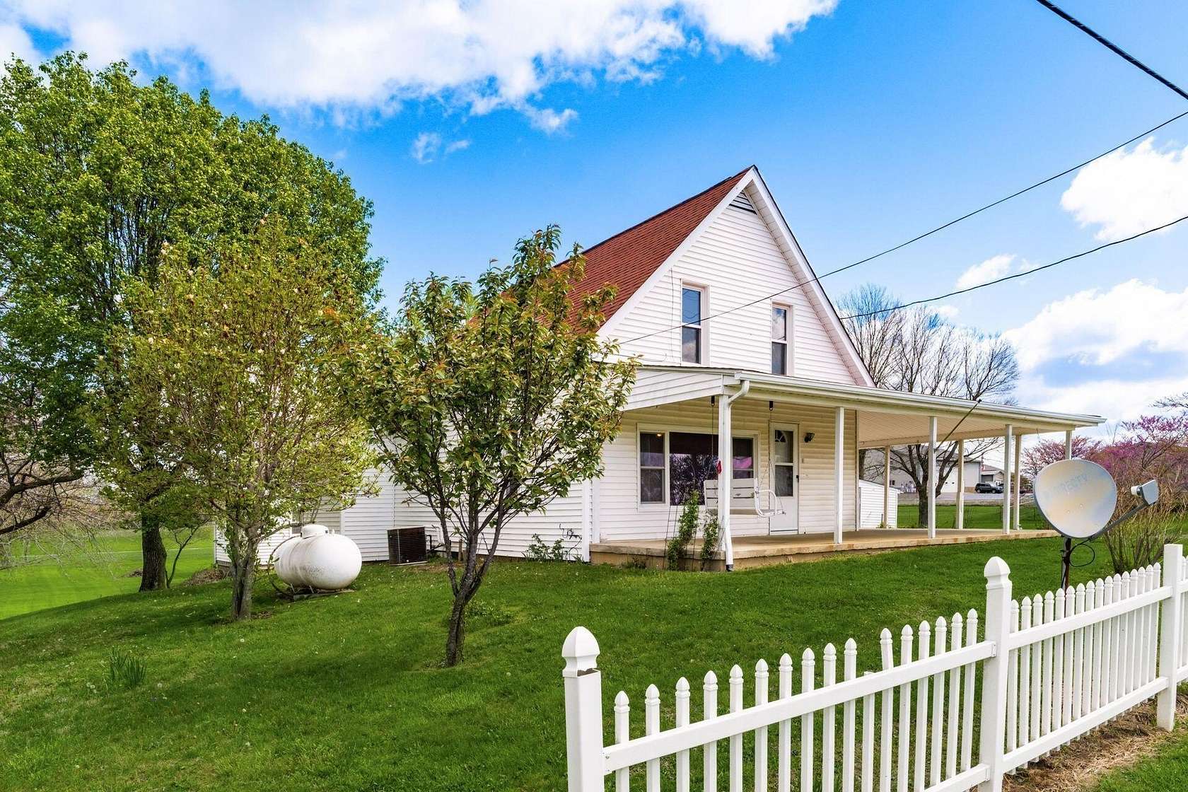 2.5 Acres of Land with Home for Sale in Sunbury, Ohio