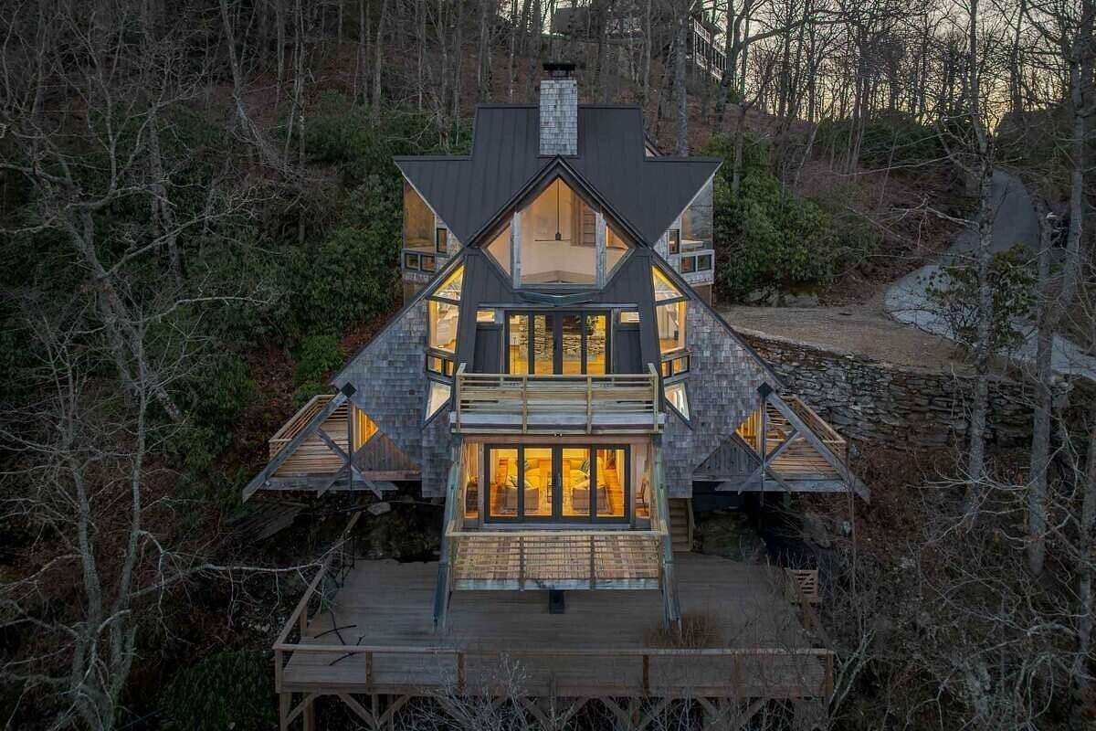 1.52 Acres of Land with Home for Sale in Highlands, North Carolina