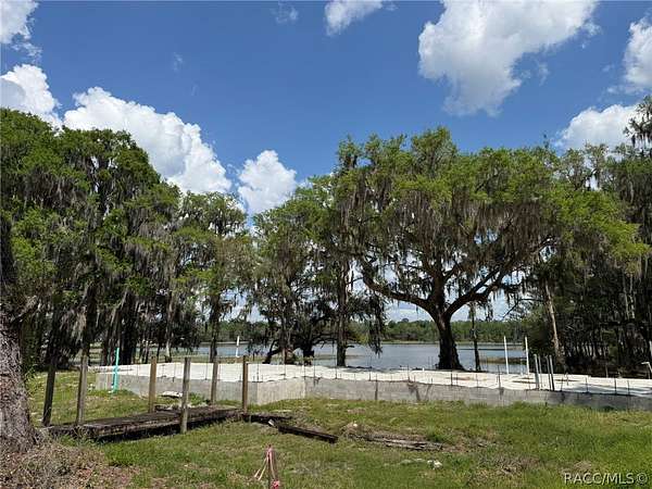 5.22 Acres of Commercial Land for Sale in Hernando, Florida