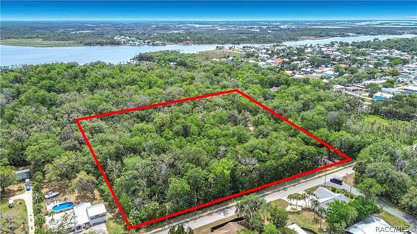 3.22 Acres of Residential Land for Sale in Crystal River, Florida