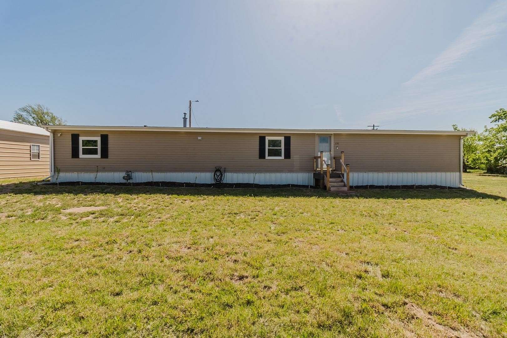 2.15 Acres of Land with Home for Auction in Nashville, Kansas