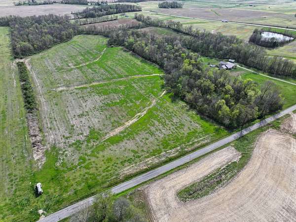 59.5 Acres of Land for Auction in Albion, Illinois