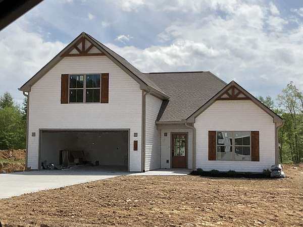 2 Acres of Land with Home for Sale in Dickson, Tennessee