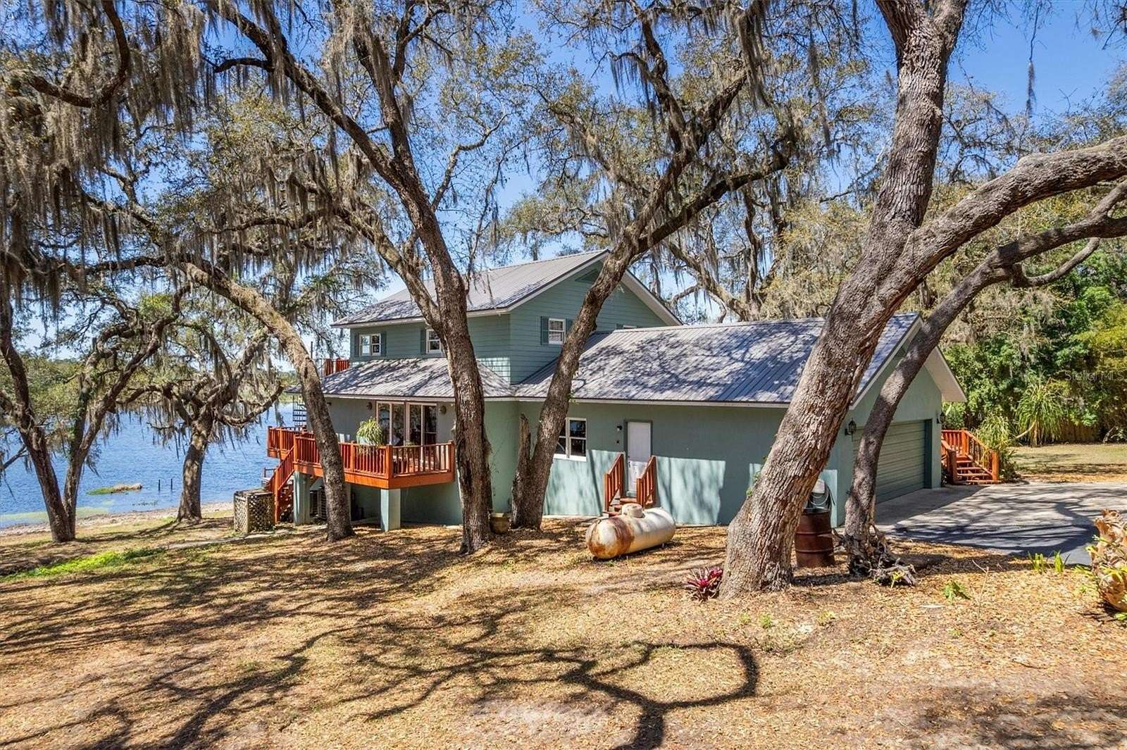 18.8 Acres of Land with Home for Sale in Melrose, Florida