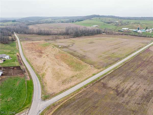 6.4 Acres of Agricultural Land for Auction in Frazeysburg, Ohio