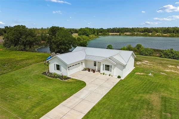 2 Acres of Land with Home for Sale in Fort Meade, Florida