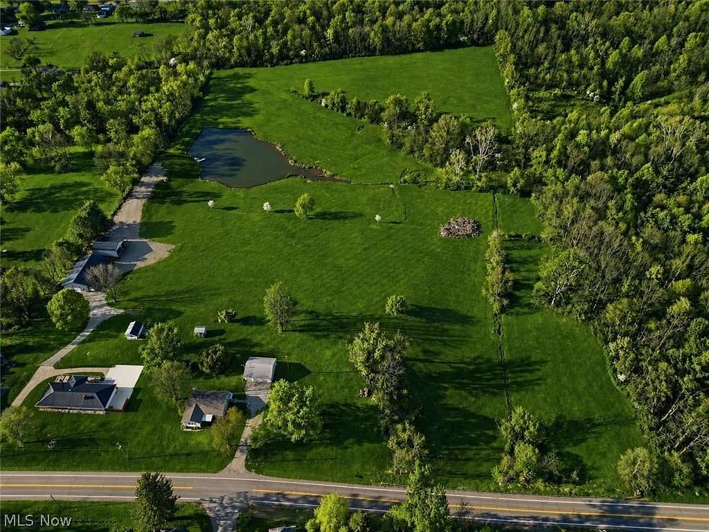 20.4 Acres of Land with Home for Sale in Zanesville, Ohio