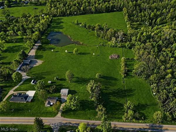 20.4 Acres of Land with Home for Sale in Zanesville, Ohio