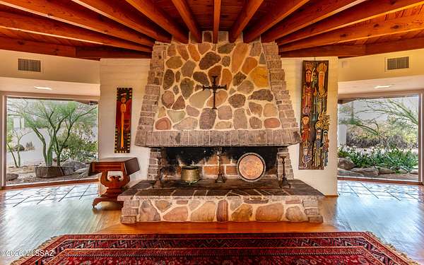 1.87 Acres of Land with Home for Sale in Tucson, Arizona