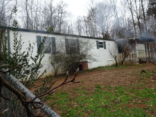 14 Acres of Land with Home for Lease in Chapmansboro, Tennessee