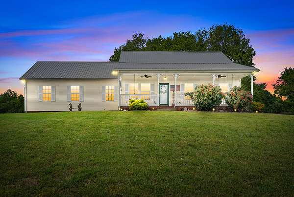 2.33 Acres of Land with Home for Sale in Clarksville, Tennessee