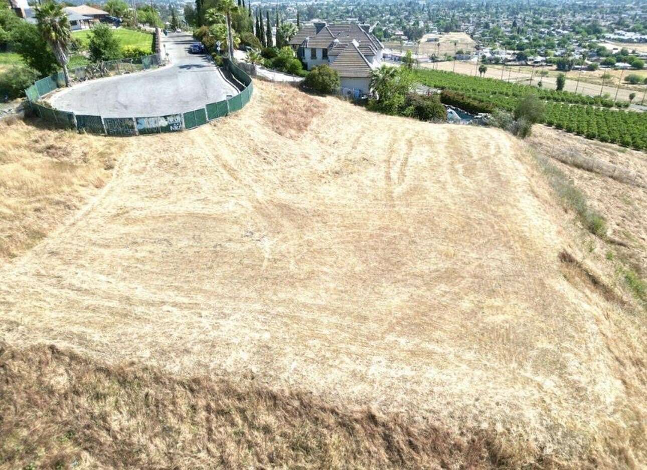 4.57 Acres of Residential Land for Sale in Porterville, California