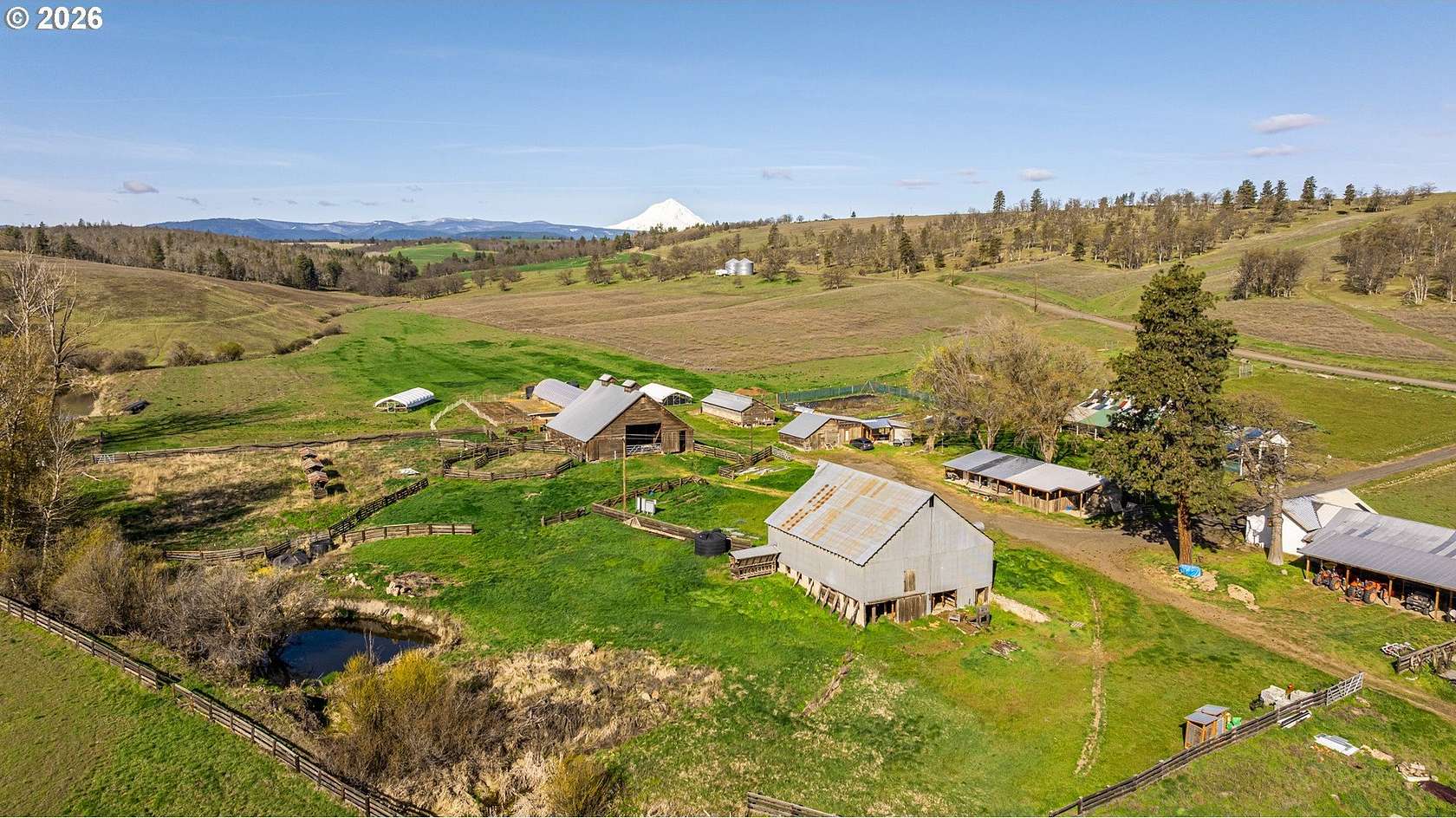 1,462 Acres of Agricultural Land with Home for Sale in Dufur, Oregon