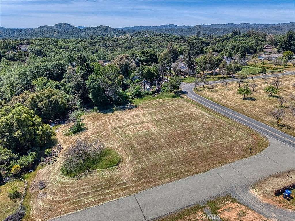 1 Acre of Residential Land for Sale in Lakeport, California