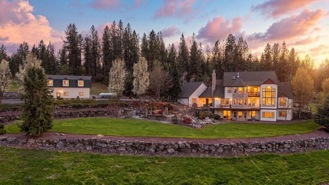 10.1 Acres of Land with Home for Sale in Spokane, Washington