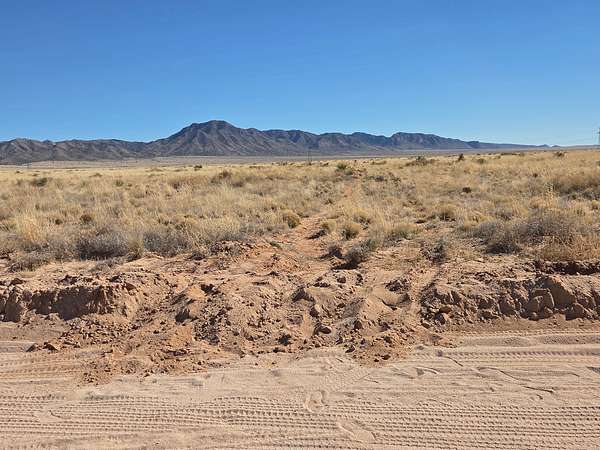 33 Acres of Land for Sale in Veguita, New Mexico