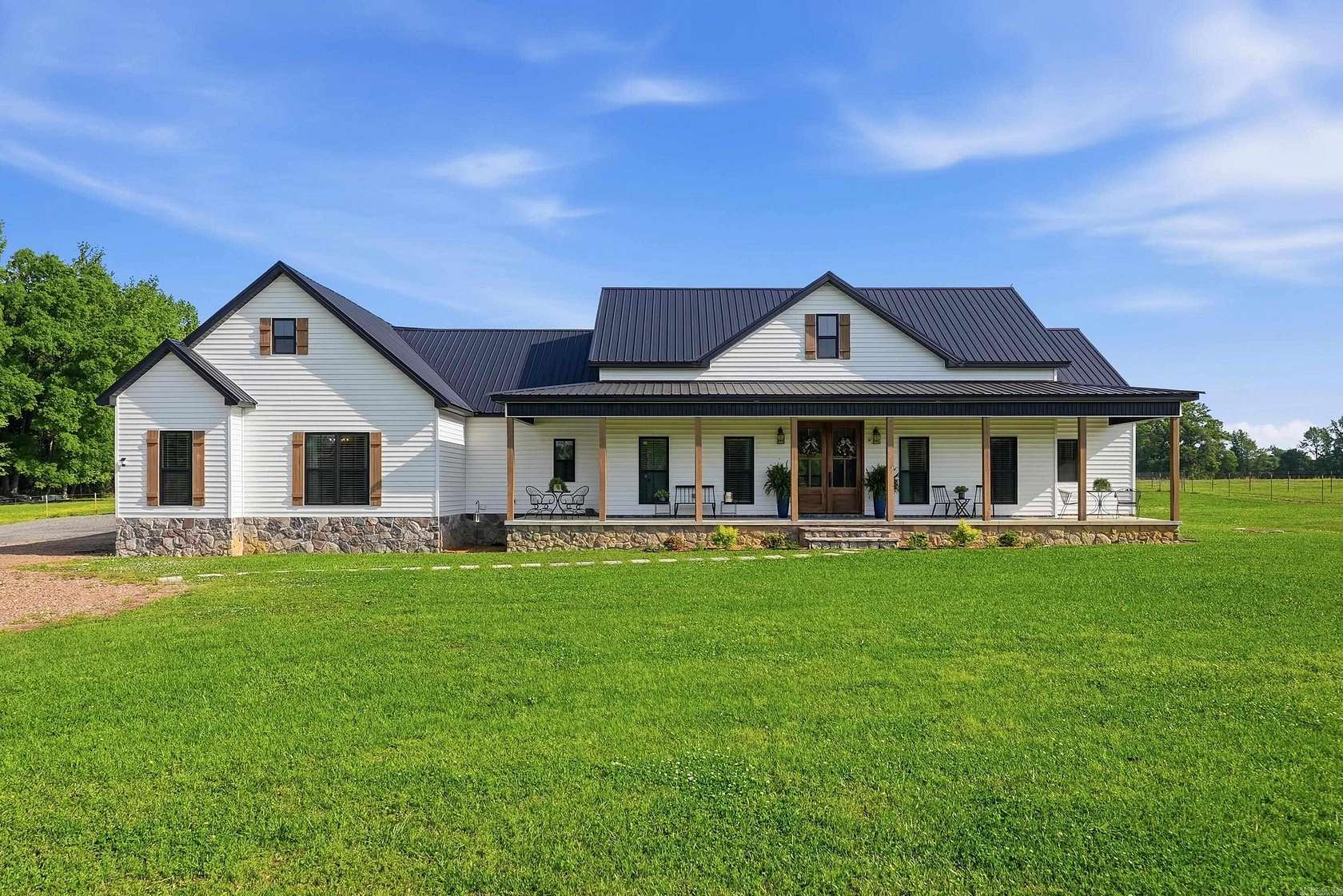 5 Acres of Land with Home for Sale in Greenbrier, Arkansas