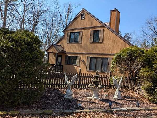 4.38 Acres of Land with Home for Sale in Green Bay, Virginia