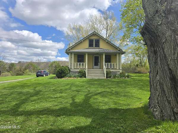 4.4 Acres of Land with Home for Sale in Hudson, New York