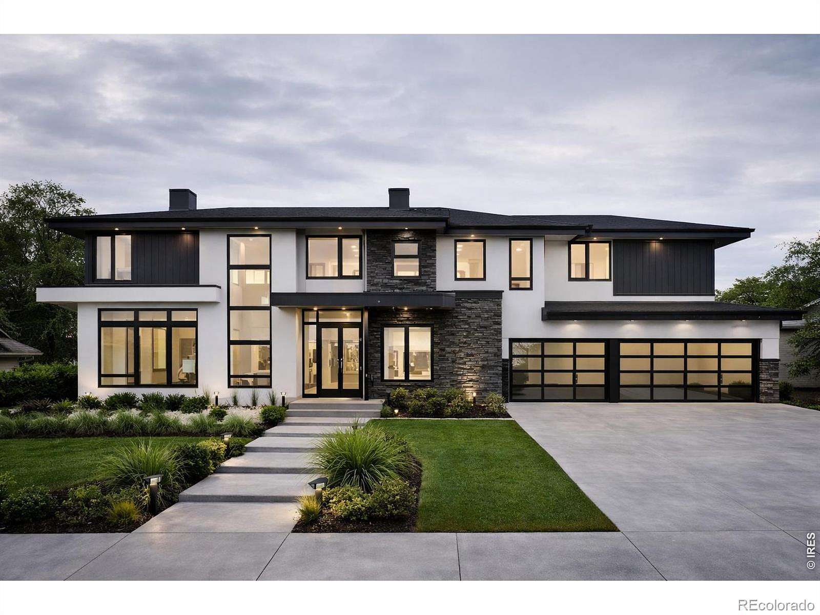 10.5 Acres of Land with Home for Sale in Longmont, Colorado