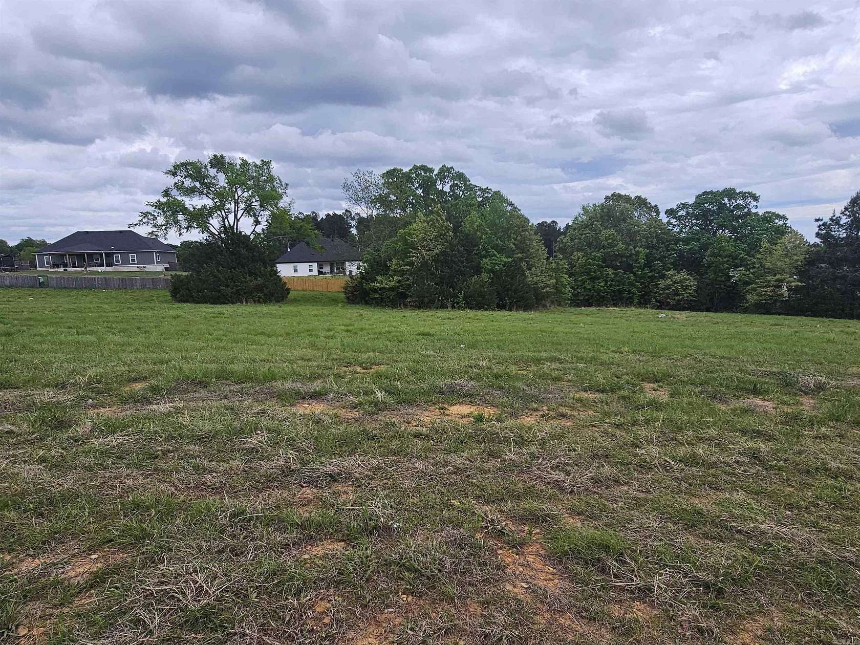 0.88 Acres of Residential Land for Sale in Greenbrier, Arkansas